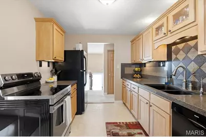 637 N Virginia Avenue, Eureka, MO 63025 - Photo 17