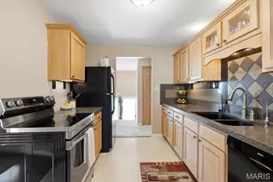 637 N Virginia Ave, Eureka, MO 63025 - Photo 17