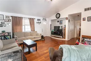 806 S Tebbetts, New Melle, MO 65013 - Photo 7