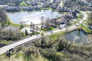 14715 Timberway Ct, Chesterfield, MO 63017 - Photo 41