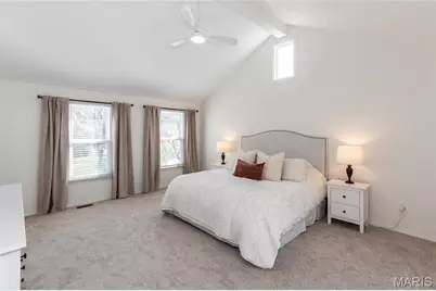 14715 Timberway Court, Chesterfield, MO 63017 - Photo 19