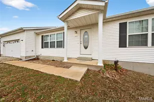 111 Wrenwood Dr, Saint Clair, MO 63077 - Photo 3