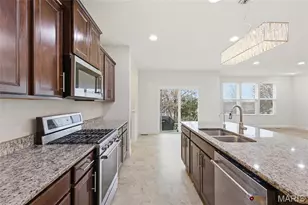 312 Chestnut Creek Cir, Dardenne Prairie, MO 63368 - Photo 19