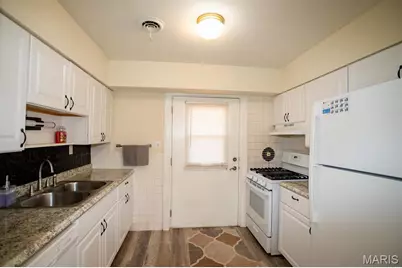 4105 Banks Road, Bridgeton, MO 63074 - Photo 9