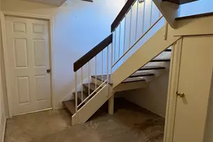 104 W Pine Pl, Saint Louis, MO 63108 - Photo 27