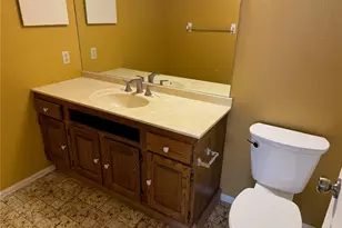 104 W Pine Pl, Saint Louis, MO 63108 - Photo 21