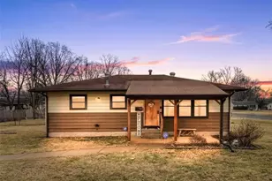 1760 Fernbrook Ln, Florissant, MO 63031 - Photo 1