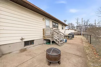 1760 Fernbrook Ln, Florissant, MO 63031 - Photo 27