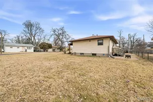 1760 Fernbrook Ln, Florissant, MO 63031 - Photo 35