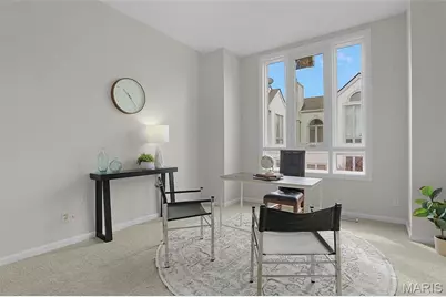 8 Columbus Square Drive, Saint Louis, MO 63101 - Photo 13