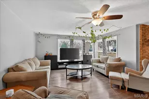 39 Airshire Pl, Hazelwood, MO 63042 - Photo 11