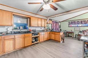 13235 Lakeview Dr, Saint Genevieve, MO 63670 - Photo 13