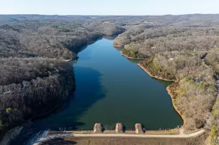 13235 Lakeview Dr, Saint Genevieve, MO 63670 - Photo 7