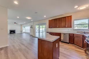 253 Village Creek Dr Dr, Ballwin, MO 63021 - Photo 21