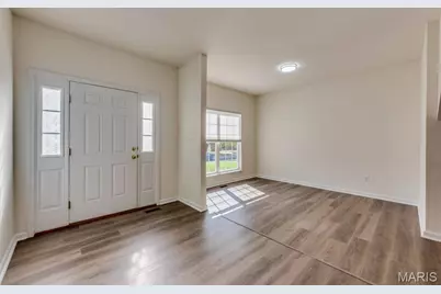 253 Village Creek Dr Drive, Ballwin, MO 63021 - Photo 5