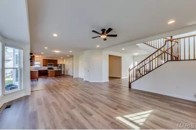 253 Village Creek Dr Drive, Ballwin, MO 63021 - Photo 13
