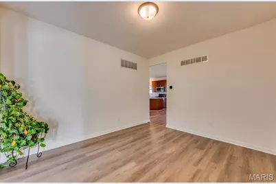 253 Village Creek Dr Drive, Ballwin, MO 63021 - Photo 27