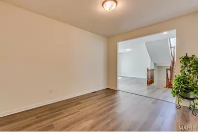 253 Village Creek Dr Drive, Ballwin, MO 63021 - Photo 25