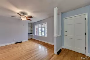 10471 Garibaldi Pl, Saint Louis, MO 63131 - Photo 3