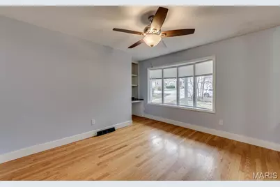 10471 Garibaldi Place, Saint Louis, MO 63131 - Photo 5