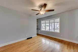 10471 Garibaldi Pl, Saint Louis, MO 63131 - Photo 5