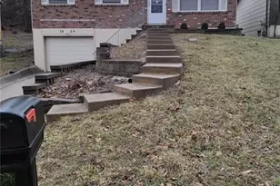 7454 Blanding Dr, Ferguson, MO 63135 - Photo 1