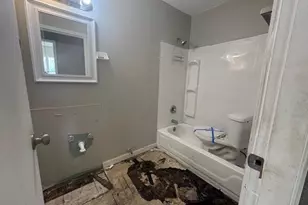 2337 Millvalley Dr, Florissant, MO 63031 - Photo 7