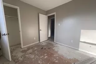 2337 Millvalley Dr, Florissant, MO 63031 - Photo 13