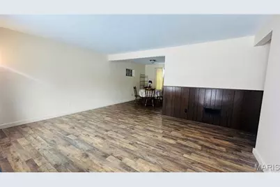 220 S Marguerite Avenue, Saint Louis, MO 63135 - Photo 3
