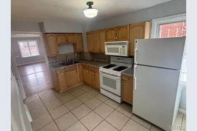 6705 Kenwood Drive, Saint Louis, MO 63121 - Photo 17