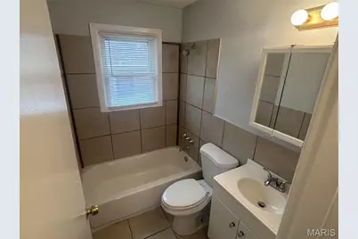 6705 Kenwood Drive, Saint Louis, MO 63121 - Photo 19