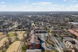 526 Sarah Ln, Creve Coeur, MO 63141 - Photo 51