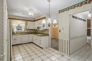 23 Talisman Way Dr, Florissant, MO 63034 - Photo 17