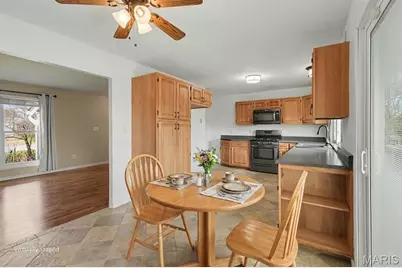 400 Woodrun Drive, Ballwin, MO 63021 - Photo 5