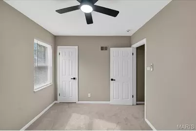 10040 Knollcrest Drive, Saint Louis, MO 63136 - Photo 17