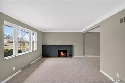 10040 Knollcrest Drive, Saint Louis, MO 63136 - Photo 5