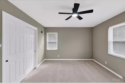 10040 Knollcrest Drive, Saint Louis, MO 63136 - Photo 17