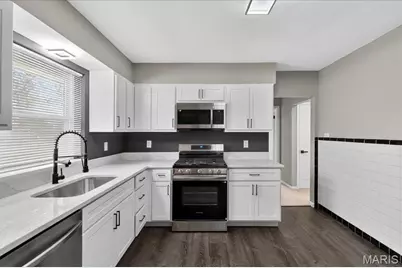 10040 Knollcrest Drive, Saint Louis, MO 63136 - Photo 11