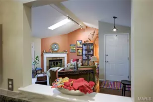 711 Lofty Point Dr, Ballwin, MO 63021 - Photo 9