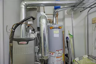 711 Lofty Point Dr, Ballwin, MO 63021 - Photo 21