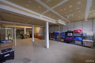 711 Lofty Point Dr, Ballwin, MO 63021 - Photo 23