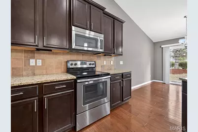 468 Angelique Place, Saint Charles, MO 63303 - Photo 5
