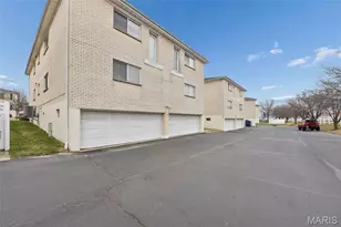 12568 Chardin Pl, Unincorporated, MO 63128 - Photo 15