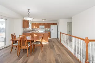 251 Old Chesapeake Dr, Wentzville, MO 63385 - Photo 13