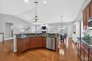 142 Meadows Of Wildwood Blvd, Wildwood, MO 63040 - Photo 15