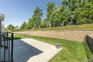 162 Hidden Bluffs Dr, Lake Saint Louis, MO 63367 - Photo 27