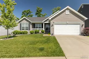 162 Hidden Bluffs Dr, Lake Saint Louis, MO 63367 - Photo 1