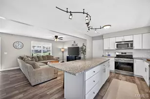 26 Vanguard Dr, Saint Peters, MO 63376 - Photo 13