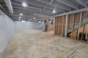 18 Queensbrook Pl, Olivette, MO 63132 - Photo 25