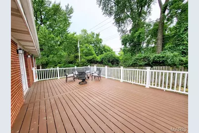 18 Queensbrook Place, Olivette, MO 63132 - Photo 27